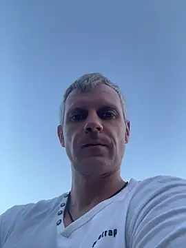 ChiefApron5 online show from June 2026 03:46:01 AM