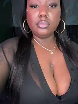 VERALONGG online show from April 2026 04:02:02 PM