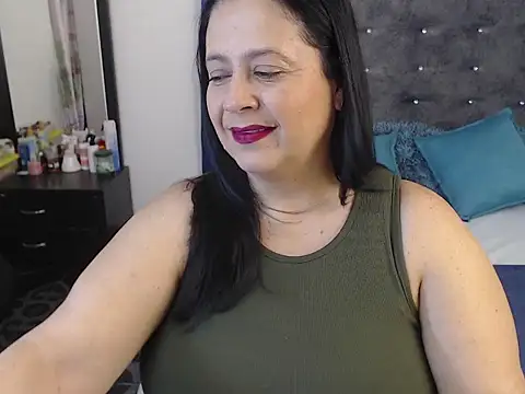 carlareyesk977 online show from April 2026 03:07:01 PM