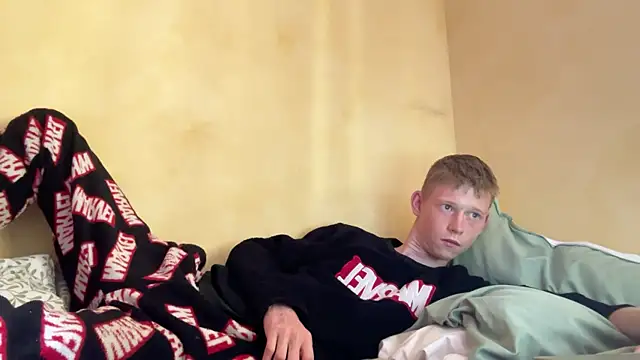 Snapshot of dreamy_devi1 chatting on April 2026 02:29:01 PM dreamy devi1 online show from April 2026 02:29:01 PM