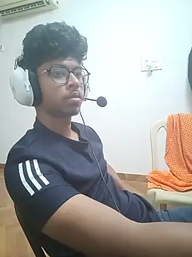Snapshot of letsplaygame chatting on June 2026 04:11:02 PM letsplaygame online show from June 2026 04:11:02 PM