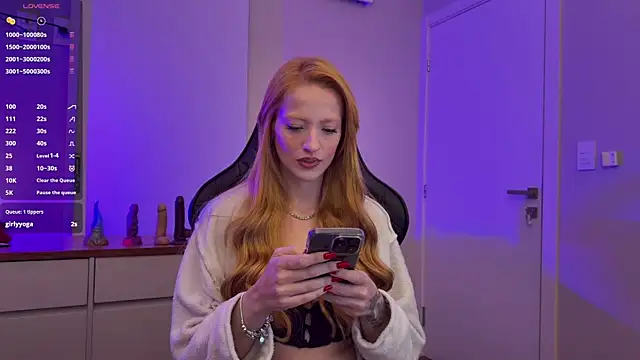 girlsmilee online show from May 2026 07:02:02 PM