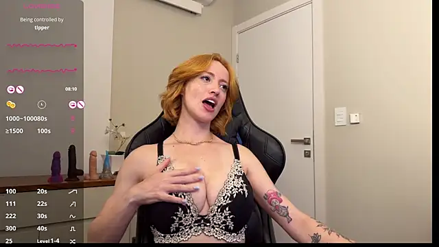 girlsmilee online show from April 2026 07:43:02 PM