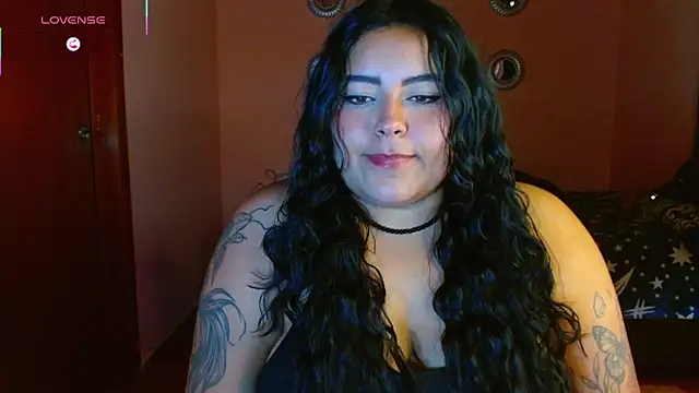 LunaAddittion online show from April 2026 04:57:02 PM