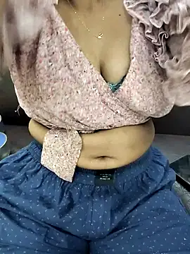 BlushingBunny  online show from April 2026 05:27:02 PM