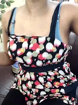 BlushingBunny  online show from April 2026 05:52:01 PM