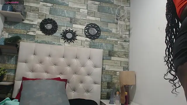 Skylernaomi online show from June 2026 03:35:02 PM