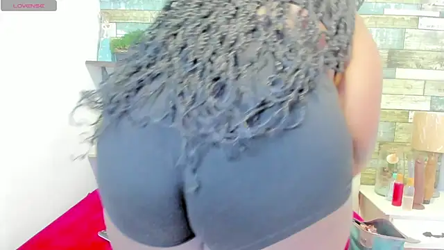 Skylernaomi online show from June 2026 03:11:02 PM