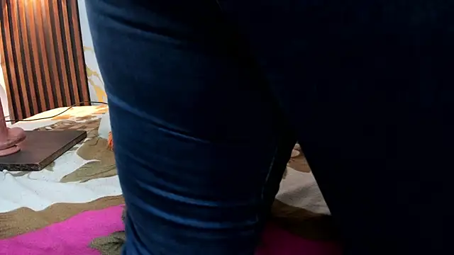 Alinna addams  online show from June 2026 06:16:02 PM