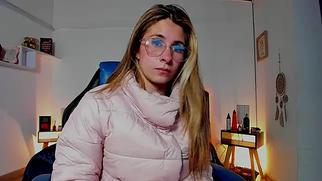 SaraRoads online show from May 2026 08:15:02 PM