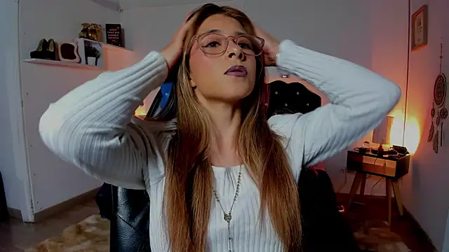 SaraRoads online show from April 2026 07:37:02 PM