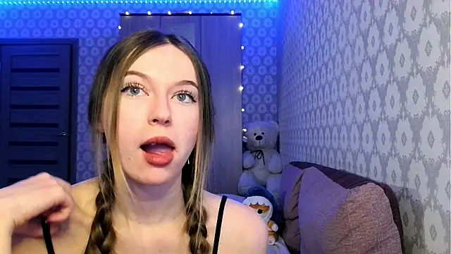sexyamelia meow online show from April 2026 08:26:01 PM