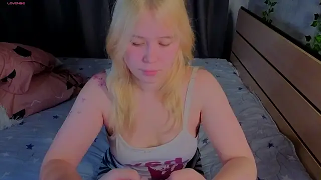 unburnedgirl online show from July 2026 04:29:02 PM