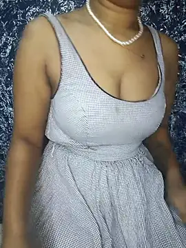 Snapshot of Piyu_x chatting on April 2026 01:40:01 AM Piyu x online show from April 2026 01:40:01 AM