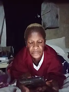 Snapshot of Naughtygrany chatting on June 2026 08:14:02 PM Naughtygrany online show from June 2026 08:14:02 PM