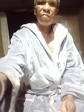 Snapshot of Naughtygrany chatting on June 2026 01:38:01 AM Naughtygrany online show from June 2026 01:38:01 AM