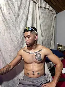 Snapshot of Sexmuscle17 chatting on July 2026 08:41:01 PM Sexmuscle17 online show from July 2026 08:41:01 PM