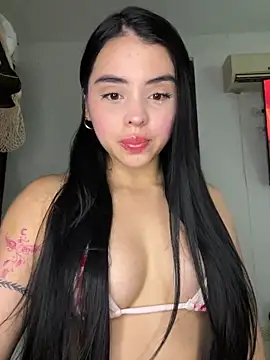 Snapshot of mimihot777 chatting on April 2026 10:05:02 PM mimihot777 online show from April 2026 10:05:02 PM