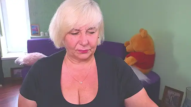 Snapshot of Milane_Milky chatting on June 2026 06:52:02 AM Milane Milky online show from June 2026 06:52:02 AM