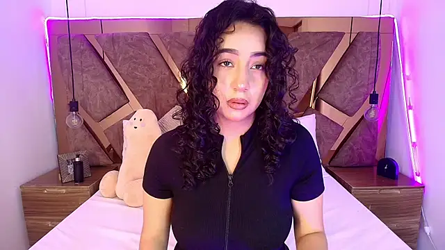 bella swwan  online show from June 2026 06:36:02 PM