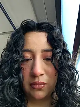 bella swwan  online show from April 2026 01:06:02 PM