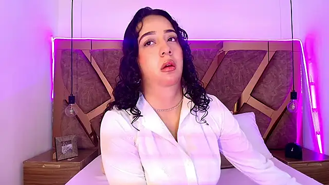 bella swwan  online show from June 2026 01:32:02 PM