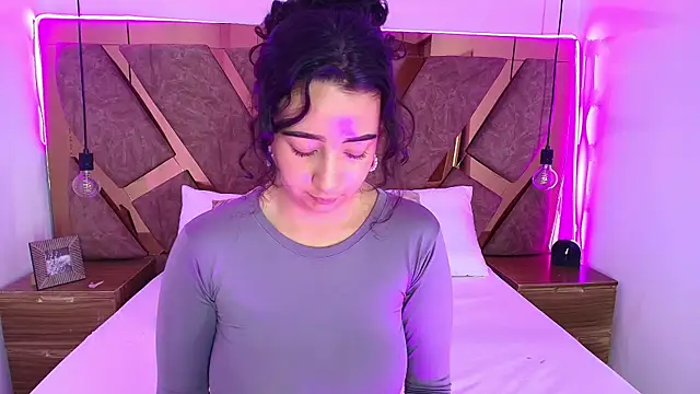 bella swwan  online show from July 2026 10:49:01 PM