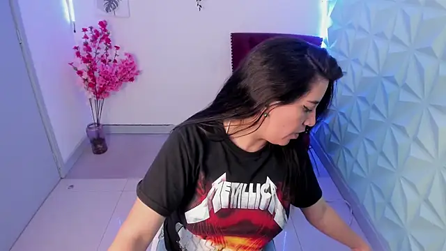 gabriela Cg online show from April 2026 09:04:01 PM