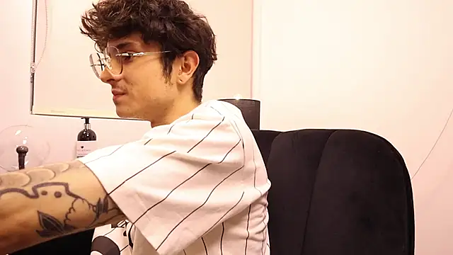 Tyler Blade online show from April 2026 11:22:02 PM