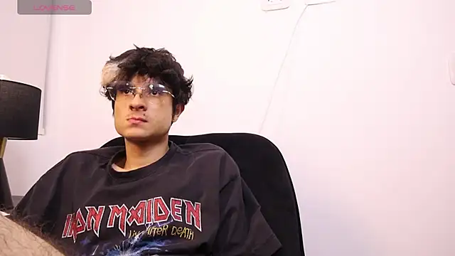 Tyler Blade online show from April 2026 02:27:02 AM