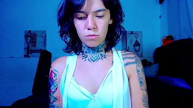 LannieGonzales online show from May 2026 08:23:01 PM