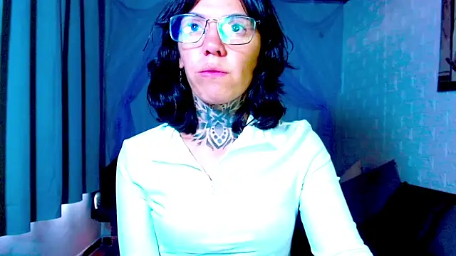 Snapshot of LannieGonzales chatting on April 2026 06:38:01 PM LannieGonzales online show from April 2026 06:38:01 PM