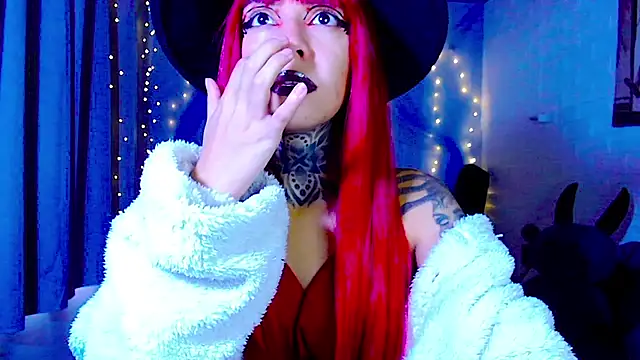 LannieGonzales online show from April 2026 01:29:01 PM
