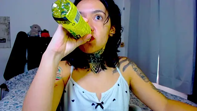 LannieGonzales online show from June 2026 03:22:02 PM