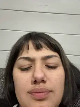Abrildqquino online show from July 2026 05:19:02 AM