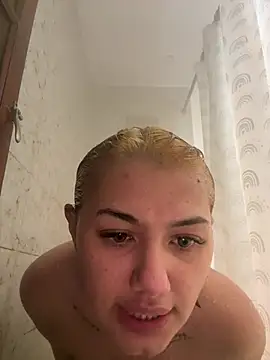 Abrildqquino online show from June 2026 11:33:02 PM