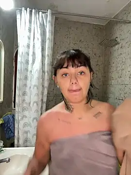 Abrildqquino online show from May 2026 10:50:01 PM