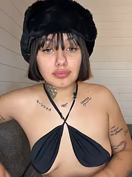 Abrildqquino online show from June 2026 01:32:01 AM