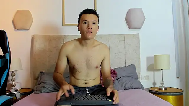 Snapshot of _blowsex_ chatting on April 2026 01:50:01 PM blowsex online show from April 2026 01:50:01 PM