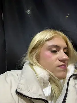 Lia fire online show from May 2026 02:50:02 AM