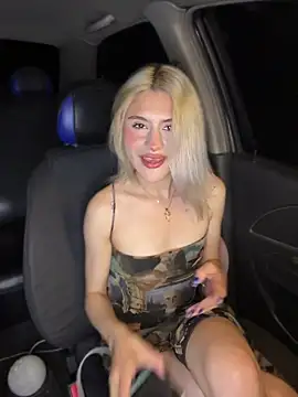 Lia fire online show from April 2026 03:10:02 AM