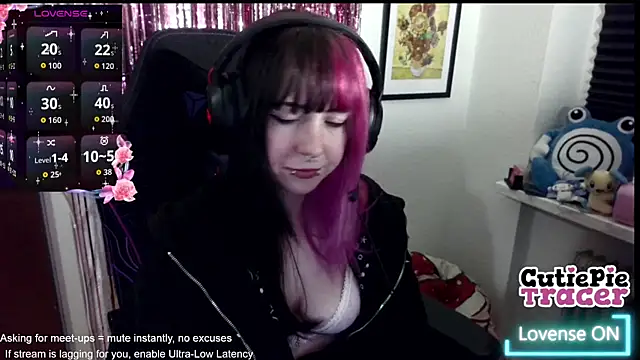 CutieTracer online show from May 2026 07:58:02 PM