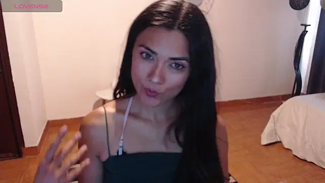 FreyaRouge online show from April 2026 03:16:01 PM