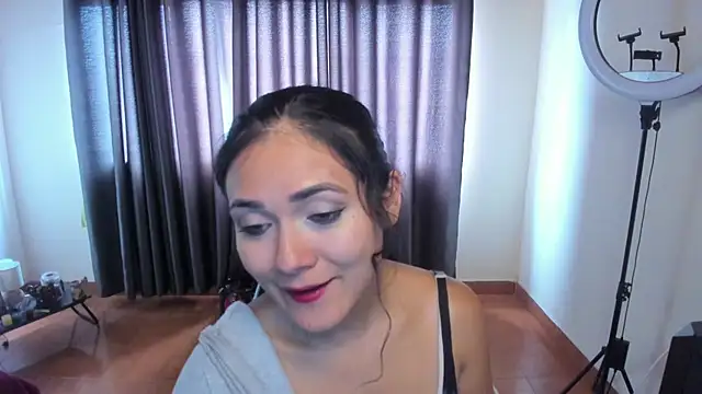 FreyaRouge online show from July 2026 06:41:02 PM