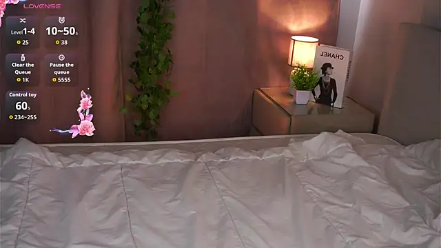 CandiceDossantos online show from April 2026 08:17:02 AM