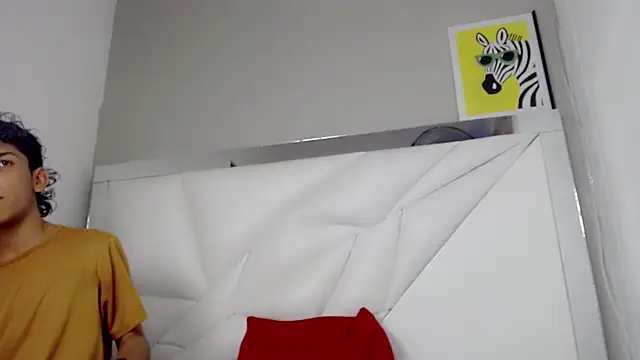 Taylorr junior  online show from April 2026 04:29:02 AM