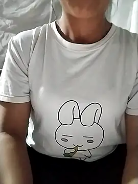 Snapshot of Lisa-aa chatting on April 2026 02:07:02 PM Lisa-aa online show from April 2026 02:07:02 PM