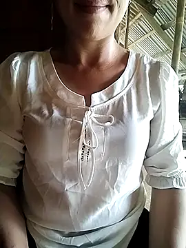 Snapshot of Lisa-aa chatting on April 2026 05:23:01 AM Lisa-aa online show from April 2026 05:23:01 AM