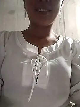 Snapshot of Lisa-aa chatting on April 2026 02:21:02 PM Lisa-aa online show from April 2026 02:21:02 PM