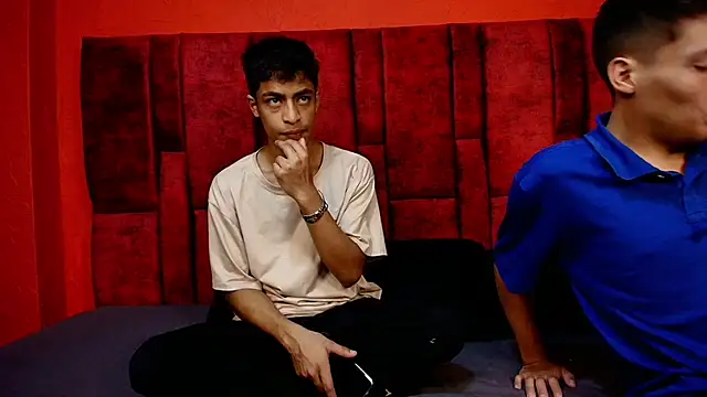 LuckandSamuel online show from April 2026 02:05:01 AM